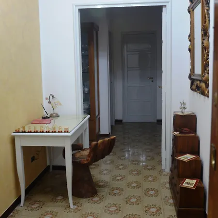 לינה וארוחת בוקר Smiling נאפולי